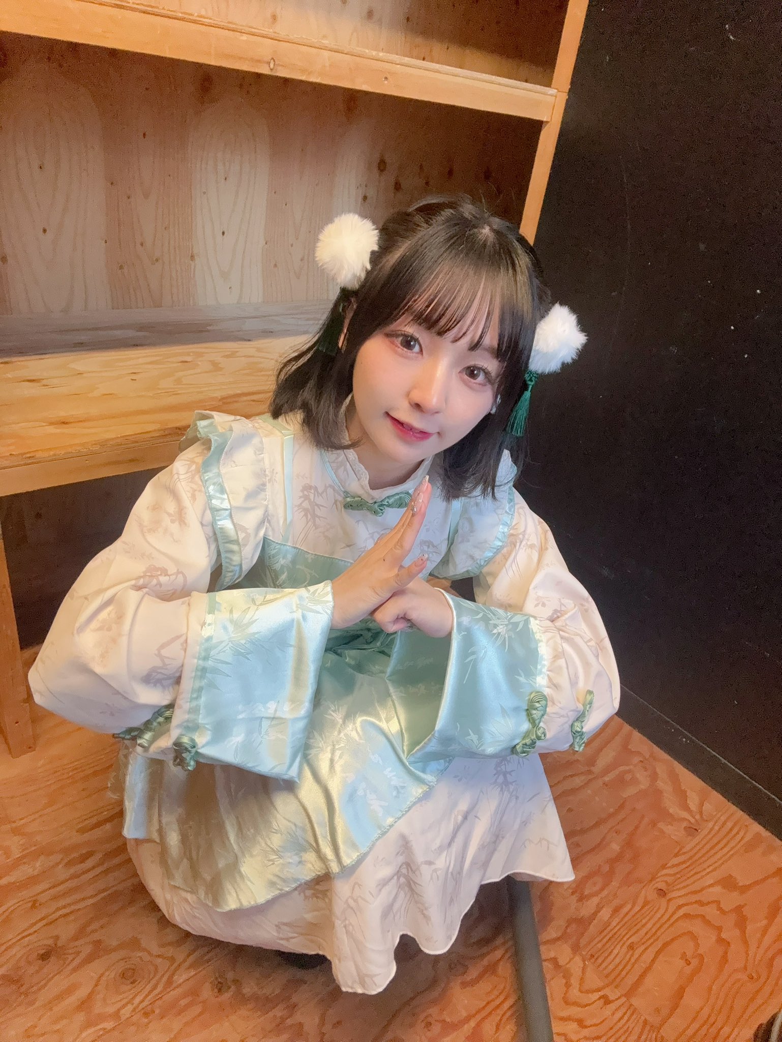 我把动物森友会里的酒店服装换成了红蓝运动服，打扮成了Tetsu&Tom